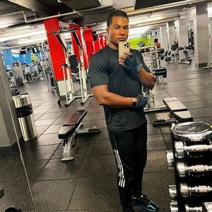 Meet your Posher, Joel